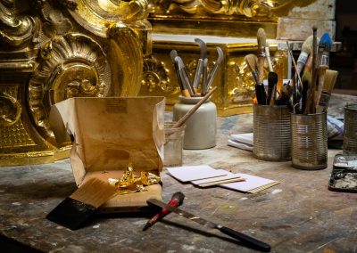 Atelier Uwe Schaefer, Doreur à le feuille d'or à Géraudot
