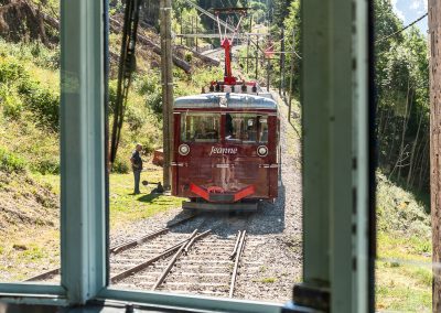 Photographe d'illustration pour la presse magazine en tourisme, patrimoine, voyage. Le Tramway du Mont Blanc (TMB)