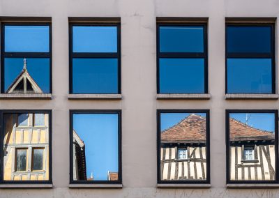Photographe d'illustration pour la presse magazine en tourisme, patrimoine, voyage. Maison en pans de bois, Centre ville de Troyes