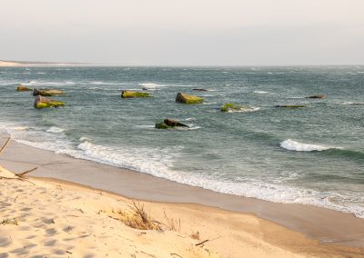Photographe d'illustration pour la presse magazine en tourisme, patrimoine, voyage. Plage des Blockaus au couché du soleil, au Cap Ferret