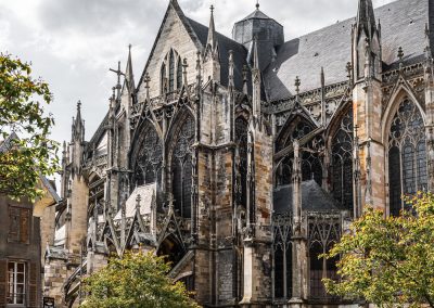 Photographe d'illustration pour la presse magazine en tourisme, patrimoine, voyage. Basilic Saint-Urbain à Troyes