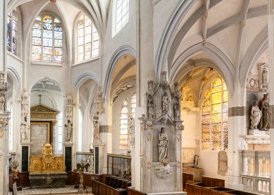 Photographe d'illustration pour la presse magazine en tourisme, patrimoine, voyage. Église d'Ervy-le-Châtel (10)