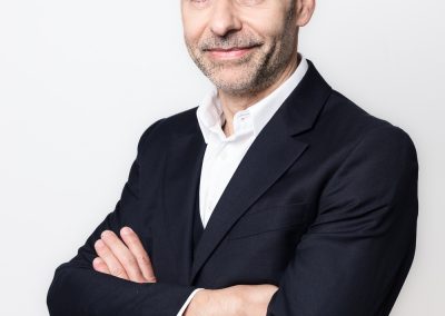 Portrait Corporate de Yannick Folliard, Consultant Fondateur de Smart Digital 360, Paris