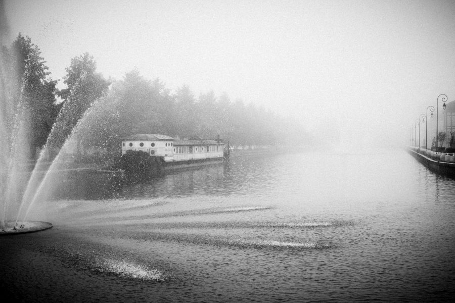 La péniche. Bassin de la préfecture, Troyes