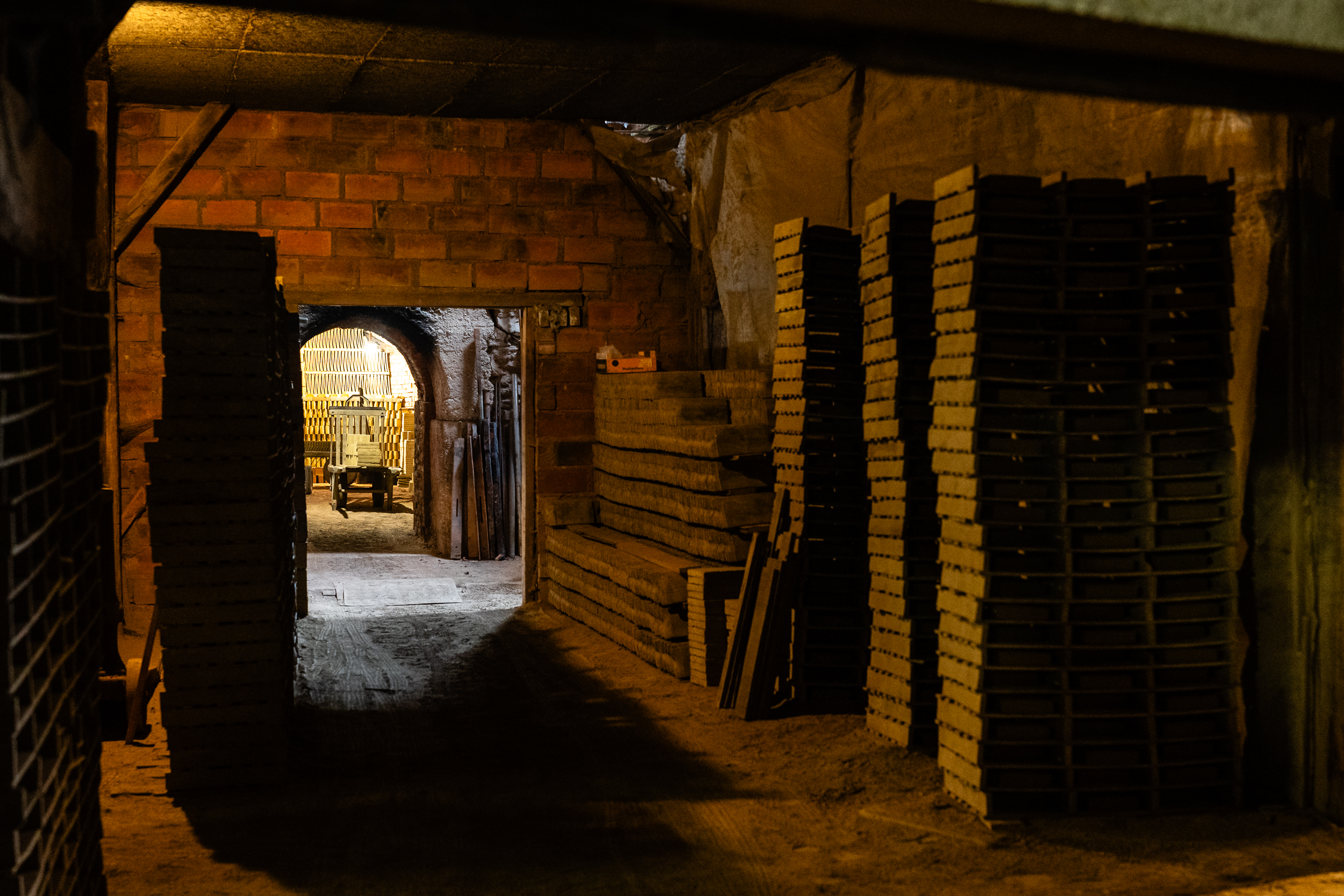 Reportage photo pour les magazines. La tuilerie Royer à Soulaines Dhuys.