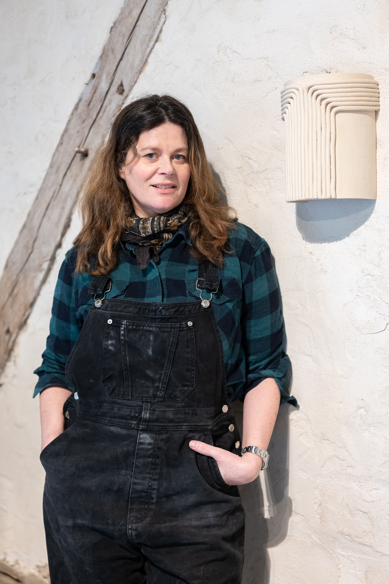 Reportage photos et portrait de Marie Fougerol, Céramiste d'art contemporaine. Synopsis à disposition