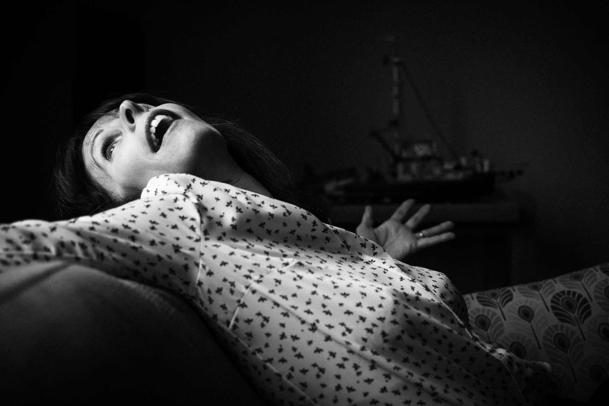 Portrait noir et blanc en lumière naturelle. Travail personnel